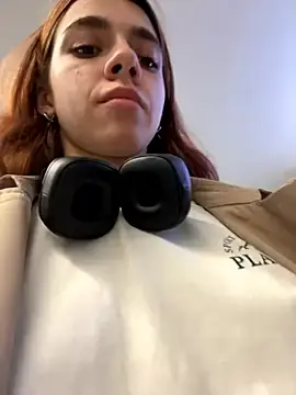 Stripchat Live Sex Cam of million_degrees