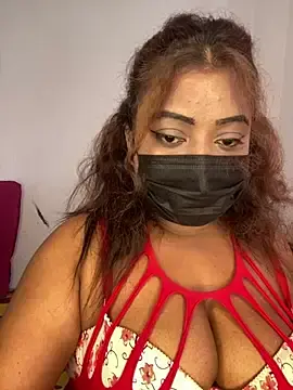 Stripchat Sex Cam of _Cute_ariana_