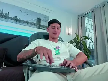 Stripchat Watch Live Sex Cams of Damian23__