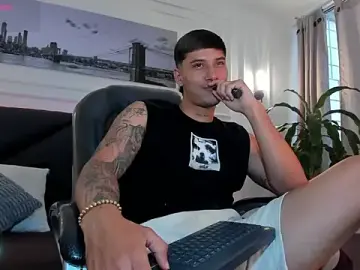 Stripchat Watch Live Sex Cams of Damian23__