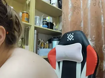 Stripchat Adult Webcams of Seductive_She_Wolf