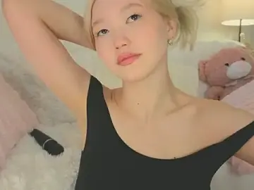 Stripchat Live Sex Cam of milli_sun_