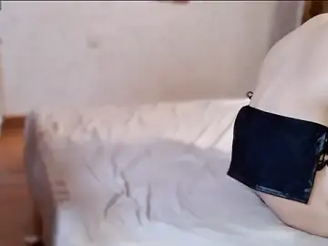 Stripchat Nude Webcam of nidejiajiababy