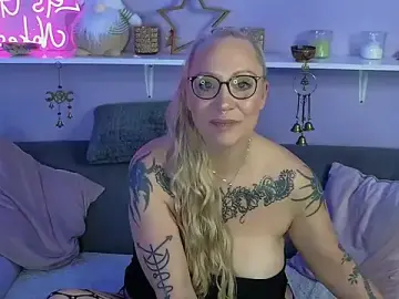 Stripchat Watch Live Sex Cams of JaninaSecrets_