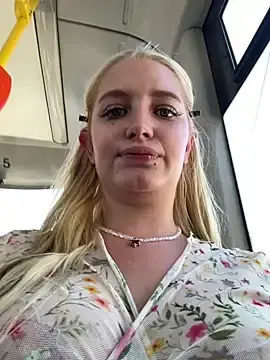 Stripchat Nude Webcam of Milkyy_wway