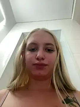 Stripchat Free Porn Cam of Milkyy_wway
