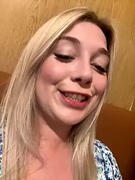 Stripchat Best live sex cam show of CherryAuroraa