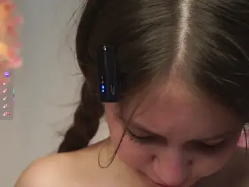 Stripchat Nude Webcam of AmiLewis