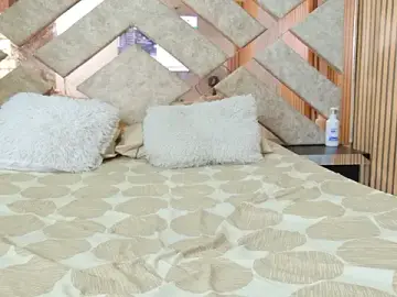 Stripchat Adult Webcam of _miss_khloe