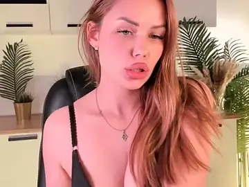 Stripchat Best Webcam of Roxana_Wet_