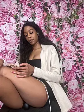 Stripchat Live Porn of mismialove