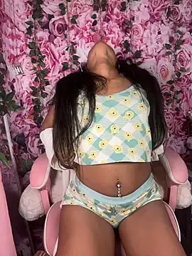 Stripchat Live Sex of mismialove