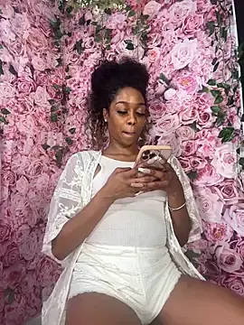 Stripchat Live Porn of mismialove