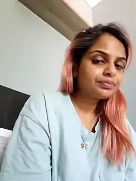 Stripchat Free Porn Cam of DirtySnowball69