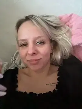 Stripchat Adult Webcams of LikaCat