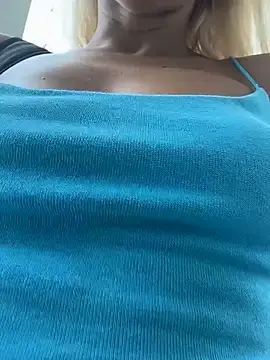 Stripchat Adult Webcams of LikaCat