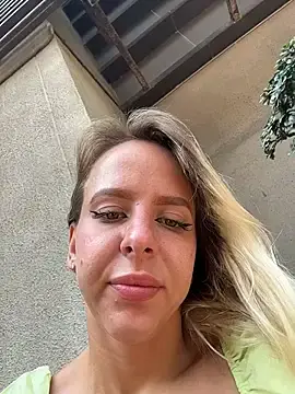 Stripchat Live Porn of LikaCat