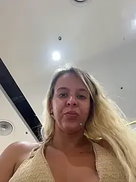 Stripchat Nude Webcam of LikaCat