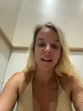 Stripchat Best live sex cam show of LikaCat