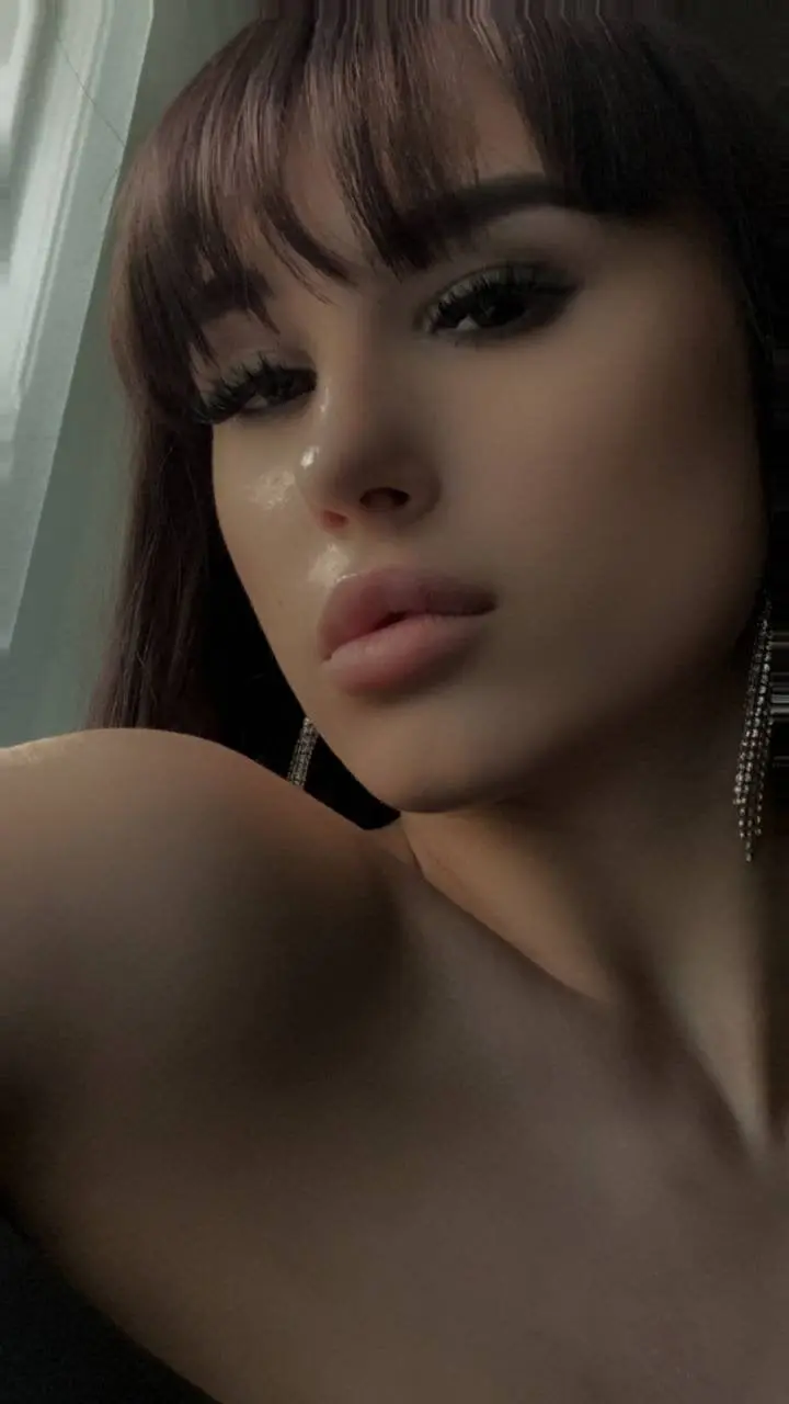 AneliaRich