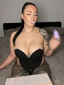 Stripchat Live Sex of Mia-Bremer