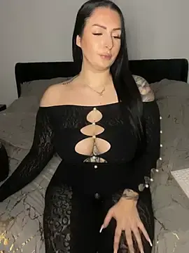 Stripchat Watch Live Sex Cams of Mia-Bremer