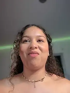 Stripchat Adult Webcams of Shara_dreams