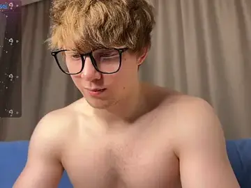 Stripchat Adult Video Chat of David_Keler