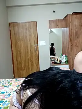 Stripchat Nude Webcam of lilmisscutie