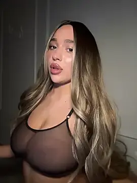 Stripchat Live Sex of CardiSweetBaby