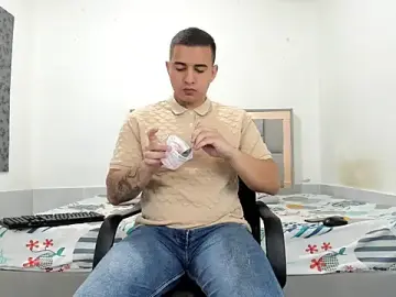 Stripchat Nude Webcam of simookeler