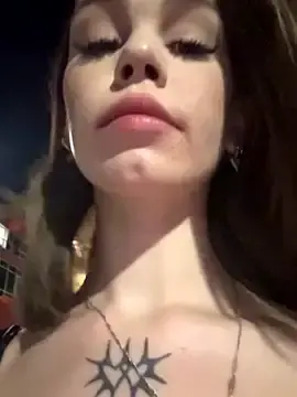 Stripchat Live Porn of Street_young