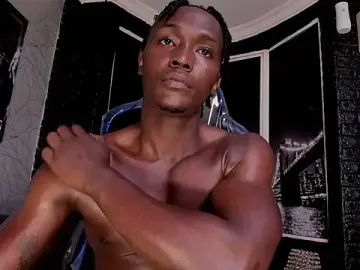 Stripchat Live Sex Cam of DannSmmith