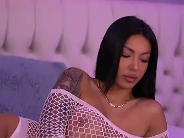 Stripchat Sex Cam of AishaDevoe