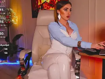 Stripchat Nude Webcam of AstArta_R_A