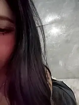 Stripchat Sex Cam of ElaRuil69