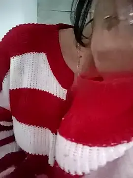 Stripchat Free Porn Cam of ElaRuil69