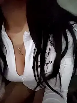 Stripchat Live Sex of ElaRuil69