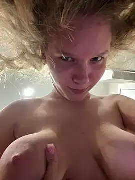 Stripchat Free Porn Cam of Ketitull