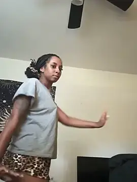 Stripchat Adult Webcam of Your_Paris