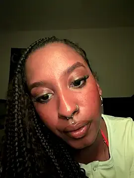 Stripchat Free Porn Cam of Your_Paris