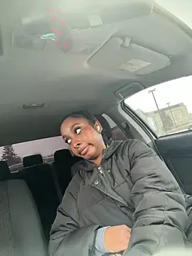 Stripchat Live Sex Cam of Your_Paris