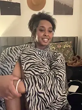 Stripchat Free Porn Cam of Your_Paris