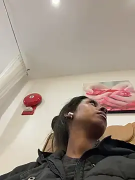 Stripchat Best Webcam of Your_Paris