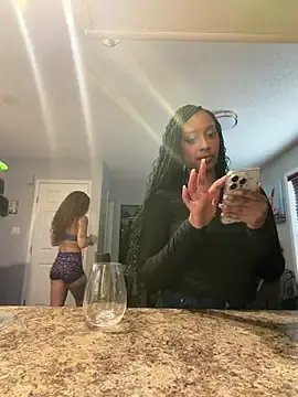 Stripchat Sex Cam of Your_Paris