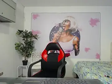 Stripchat Live Sex of Maylin_horny19