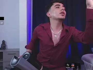 Stripchat Adult Video Chat of Guccy_Boy_Club