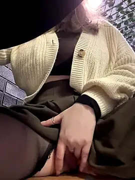 Stripchat Live Sex Cam of PumaShyXD