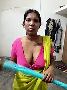 Stripchat Live Porn of Hotty-Moni