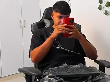 Stripchat Watch Live Sex Cams of Bray_Kevin